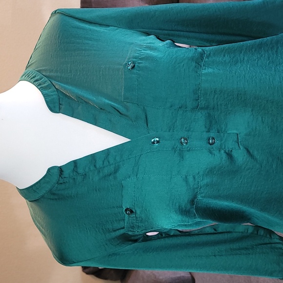 Women's Emerald Green Blouse Medium - Picture 2 of 7